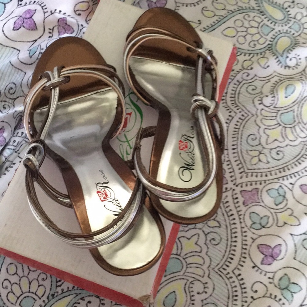Wild Rose metallic kitten heel size9 - Picture 4 of 4